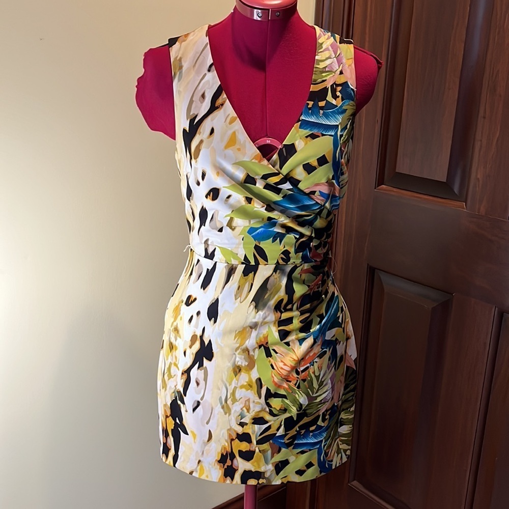 Bebe Wrap top mini Dress V-neck Multicolor Fully lined Size XS
